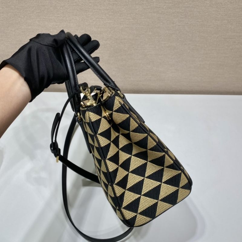 Pra*a tote bags